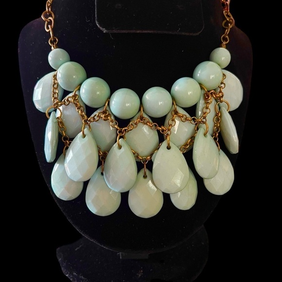 Statement Faceted Teardrop Seafoam Green Acrylic Bead Necklace 14” and 3” ext. - Picture 2 of 3
